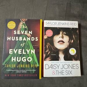 Set of Taylor Jenkins Reid Books